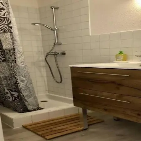 Апартаменты Renove A 10min Des Thermes Бурбонн-ле-Бен