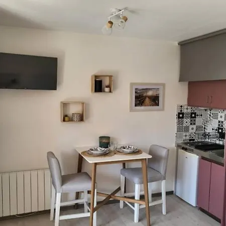 Renove A 10min Des Thermes Апартаменты